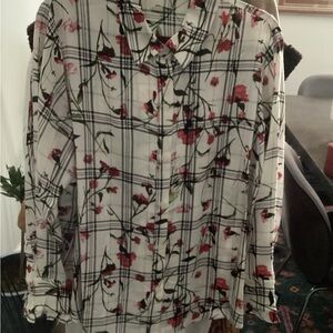 Rachel Roy Collection - Women floral blouse.